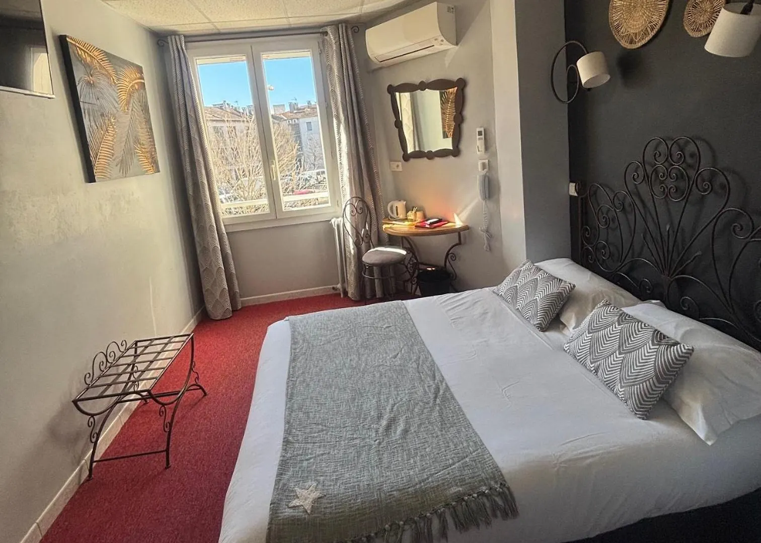 Le Regence Hotel Arles