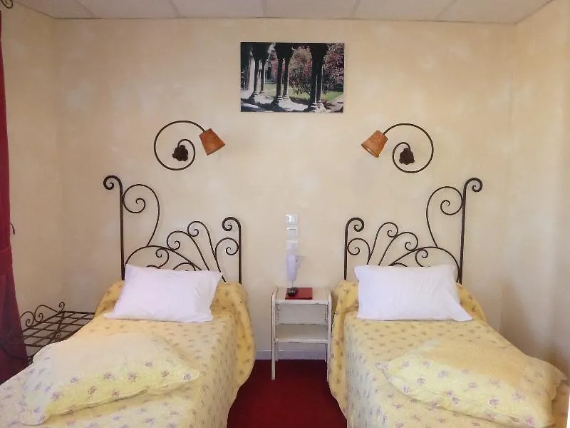 Le Regence Hotel Arles 2*,